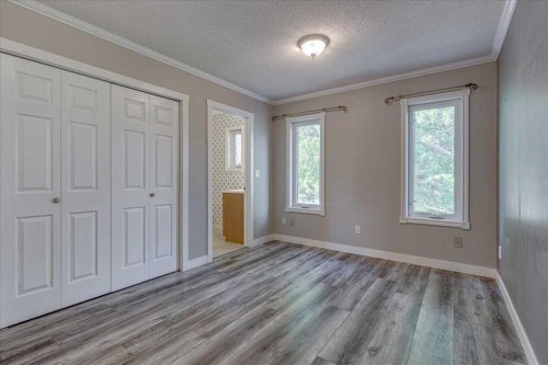 134 Douglas Avenue, Red Deer, AB - Indoor Photo Showing Other Room