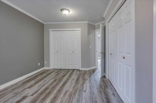 134 Douglas Avenue, Red Deer, AB - Indoor Photo Showing Other Room