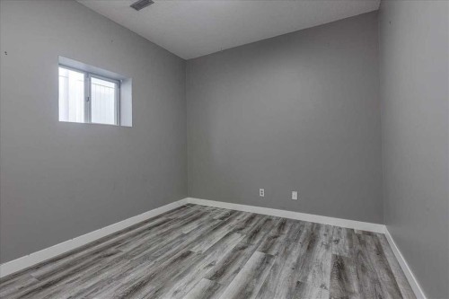 134 Douglas Avenue, Red Deer, AB - Indoor Photo Showing Other Room