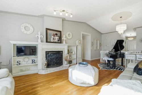 37 Ashmore Close, Red Deer, AB 