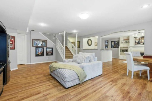 37 Ashmore Close, Red Deer, AB 