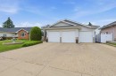 37 Ashmore Close, Red Deer, AB 