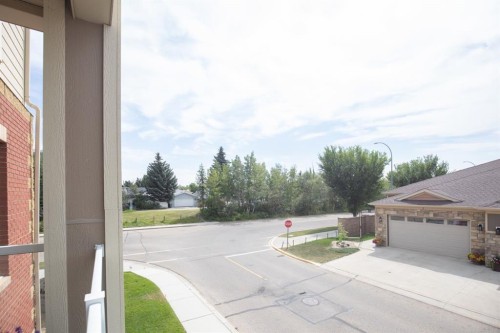 226-6 Michener Boulevard, Red Deer, AB - Outdoor