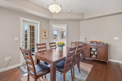 226-6 Michener Boulevard, Red Deer, AB - Indoor Photo Showing Dining Room