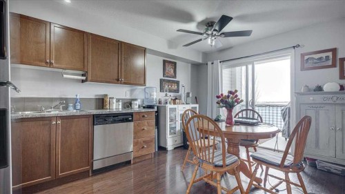 410-3 Broadway Rise, Sylvan Lake, AB - Indoor