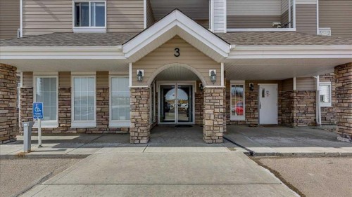 410-3 Broadway Rise, Sylvan Lake, AB - Outdoor With Facade
