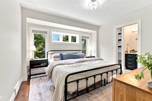 5808 43 Avenue, Red Deer, AB - Indoor Photo Showing Bedroom