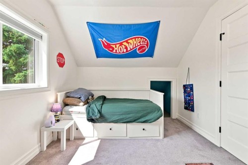 5808 43 Avenue, Red Deer, AB - Indoor Photo Showing Bedroom
