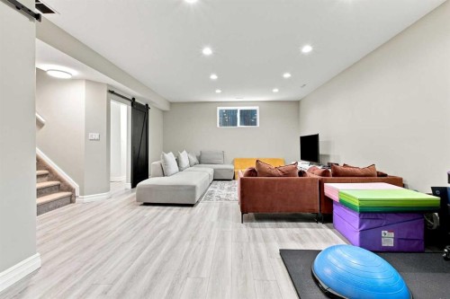 5808 43 Avenue, Red Deer, AB - Indoor