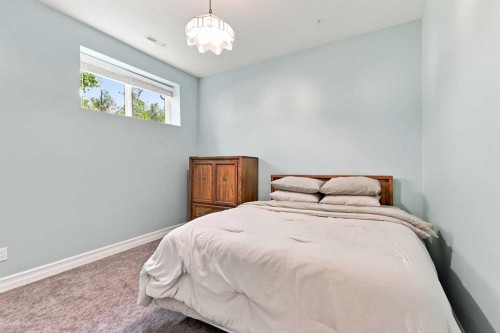 5808 43 Avenue, Red Deer, AB - Indoor Photo Showing Bedroom