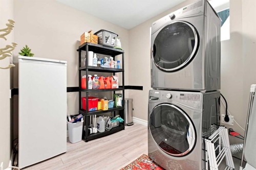 5808 43 Avenue, Red Deer, AB - Indoor Photo Showing Laundry Room