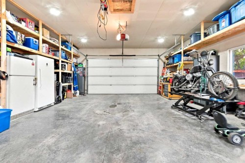 5808 43 Avenue, Red Deer, AB - Indoor Photo Showing Garage
