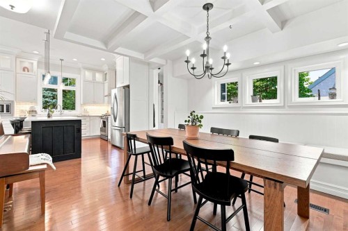 5808 43 Avenue, Red Deer, AB - Indoor Photo Showing Dining Room