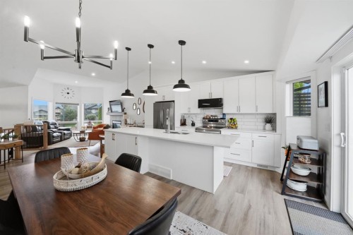 355 Duston Street, Red Deer, AB - Indoor