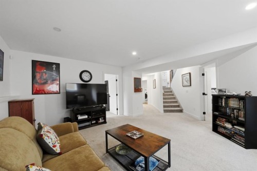 355 Duston Street, Red Deer, AB - Indoor Photo Showing Living Room