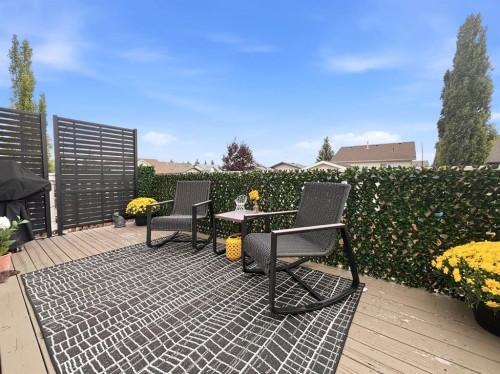 355 Duston Street, Red Deer, AB - Outdoor