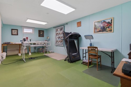 4609 45 Street, Camrose, AB - Indoor