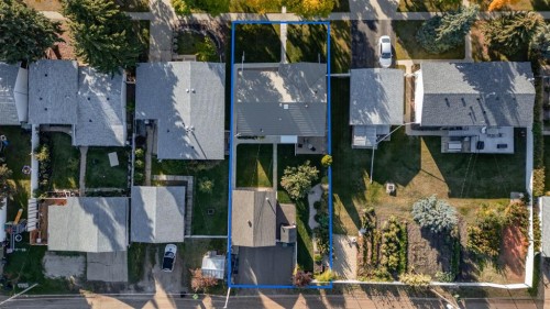 4609 45 Street, Camrose, AB - Outdoor