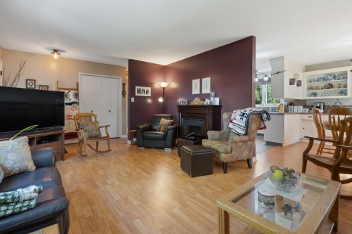 4609 45 Street, Camrose, AB - Indoor Photo Showing Living Room
