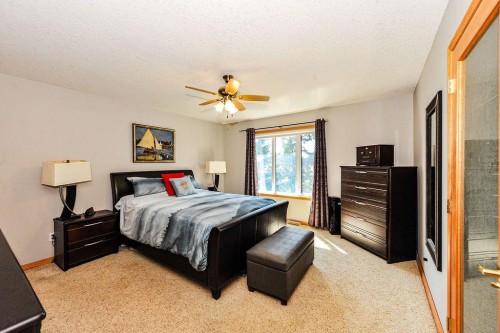 46237 Rr 202, Rural Camrose County, AB - Indoor Photo Showing Bedroom