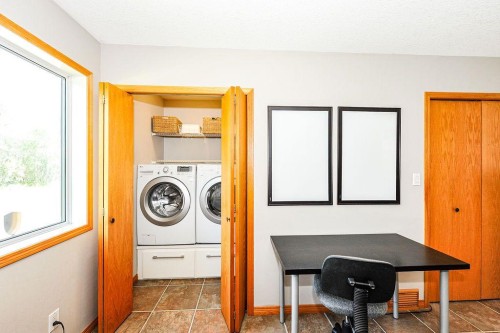 46237 Rr 202, Rural Camrose County, AB - Indoor Photo Showing Laundry Room