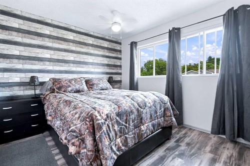 4310 54 Avenue, Olds, AB - Indoor Photo Showing Bedroom