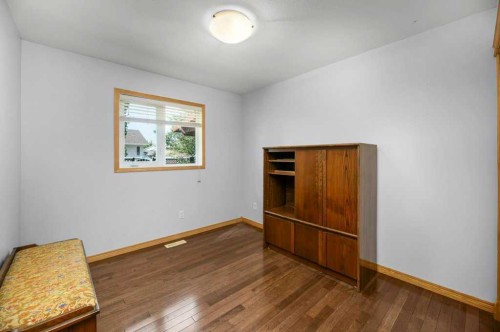 34 Duffield Avenue, Red Deer, AB - Indoor Photo Showing Other Room