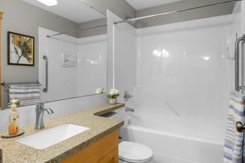 34 Duffield Avenue, Red Deer, AB - Indoor Photo Showing Bathroom