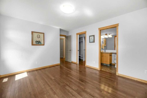 34 Duffield Avenue, Red Deer, AB - Indoor Photo Showing Other Room