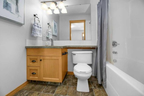 34 Duffield Avenue, Red Deer, AB - Indoor Photo Showing Bathroom