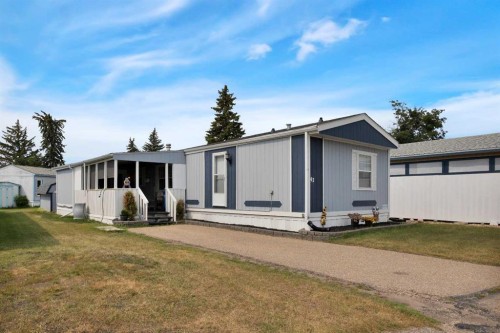 43 Parkside Drive, Red Deer, AB 