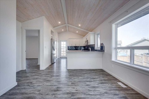 58 Ranchers Close, Lacombe, AB - Indoor Photo Showing Other Room