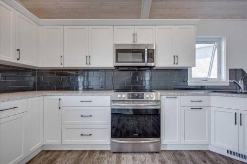 58 Ranchers Close, Lacombe, AB - Indoor Photo Showing Kitchen