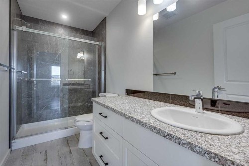 58 Ranchers Close, Lacombe, AB - Indoor Photo Showing Bathroom