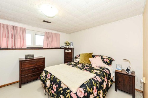 6314 44A Avenue, Camrose, AB - Indoor Photo Showing Bedroom