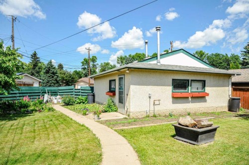 6314 44A Avenue, Camrose, AB - Outdoor