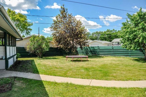 6314 44A Avenue, Camrose, AB - Outdoor