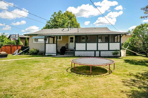 6314 44A Avenue, Camrose, AB - Outdoor