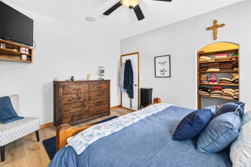 431-400 Ramage Close, Red Deer, AB - Indoor Photo Showing Bedroom