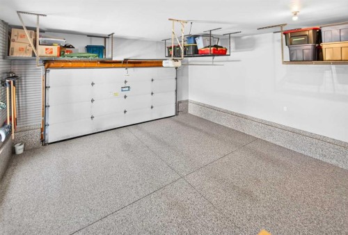431-400 Ramage Close, Red Deer, AB - Indoor Photo Showing Garage