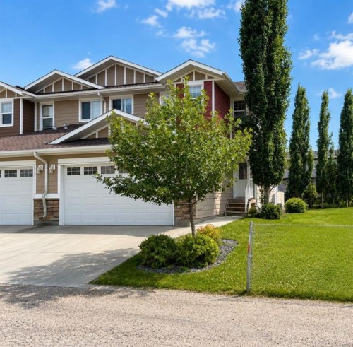 11-5905 71 Avenue  Rocky Mountain House, AB T4T 0A6