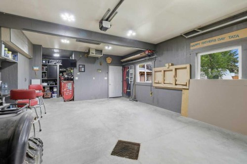 49 Macfarlane Avenue, Red Deer, AB - Indoor