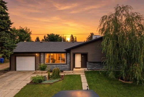 49 Macfarlane Avenue, Red Deer, AB - Outdoor