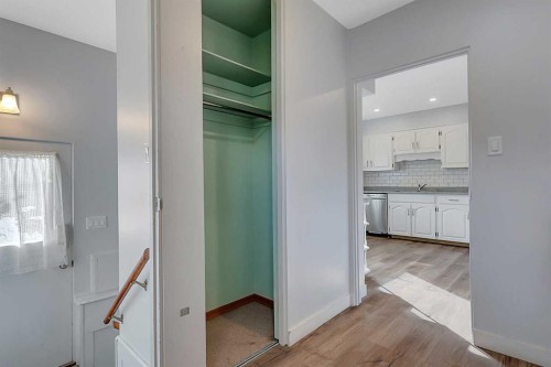 3918 37 Avenue, Red Deer, AB - Indoor