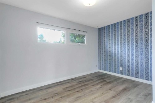 3918 37 Avenue, Red Deer, AB - Indoor Photo Showing Other Room