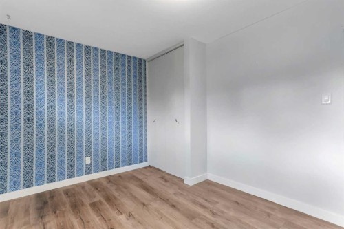 3918 37 Avenue, Red Deer, AB - Indoor Photo Showing Other Room