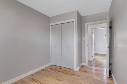 3918 37 Avenue, Red Deer, AB - Indoor Photo Showing Other Room