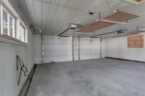 3918 37 Avenue, Red Deer, AB - Indoor Photo Showing Garage