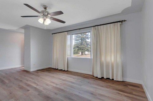 3918 37 Avenue, Red Deer, AB - Indoor Photo Showing Other Room