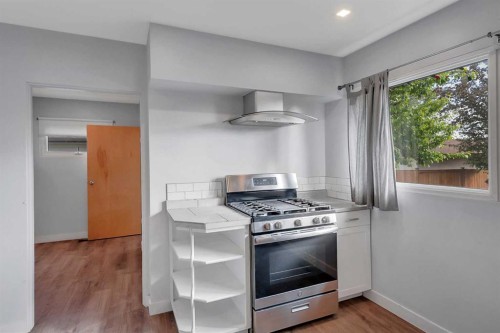 3918 37 Avenue, Red Deer, AB - Indoor Photo Showing Kitchen